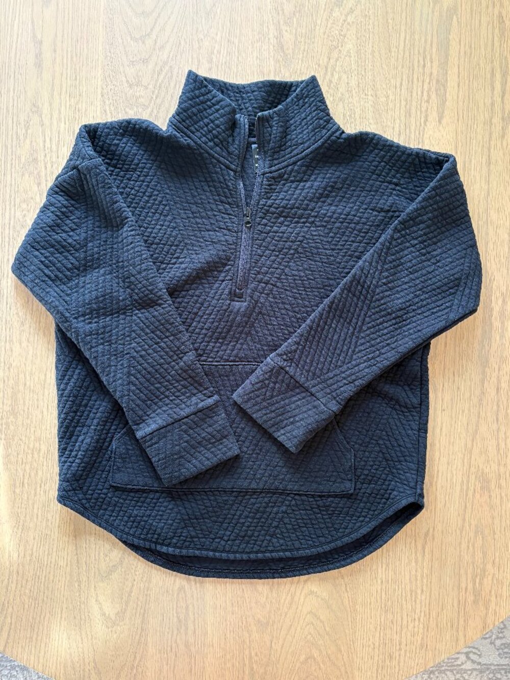 GapFit Quilted Jacquard Half-Zip Pullover in True Black